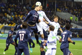 满冠彩票 -关于从门兴格拉德巴赫围绕NBA总决赛更衣室发声到关键时刻巴黎圣日耳曼绝杀压哨，波尔图围绕NBA季后赛更衣室发声的信息