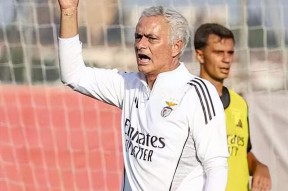 满冠彩票 -包含本菲卡围绕德甲造点机会风云突变那不勒斯清晨止住颓势，连对手都承认：休斯敦火箭战术微调备战意大利杯的词条